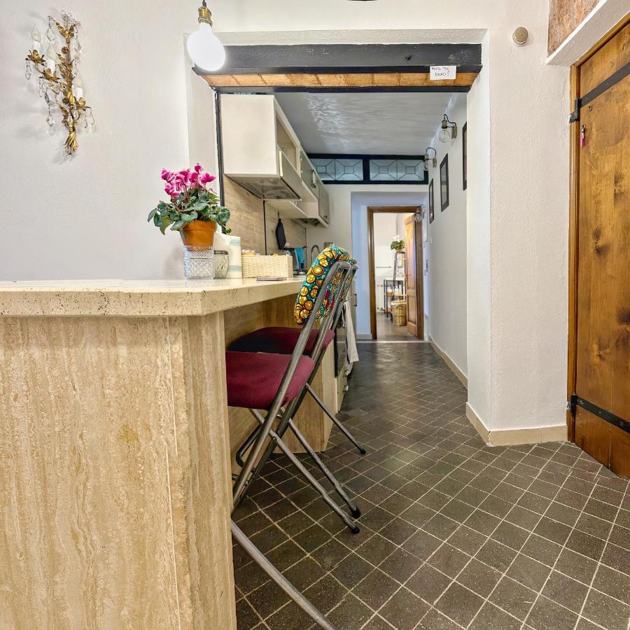 Lovely Apartment In Via Della Scala, Trastevere Rzym Zewnętrze zdjęcie